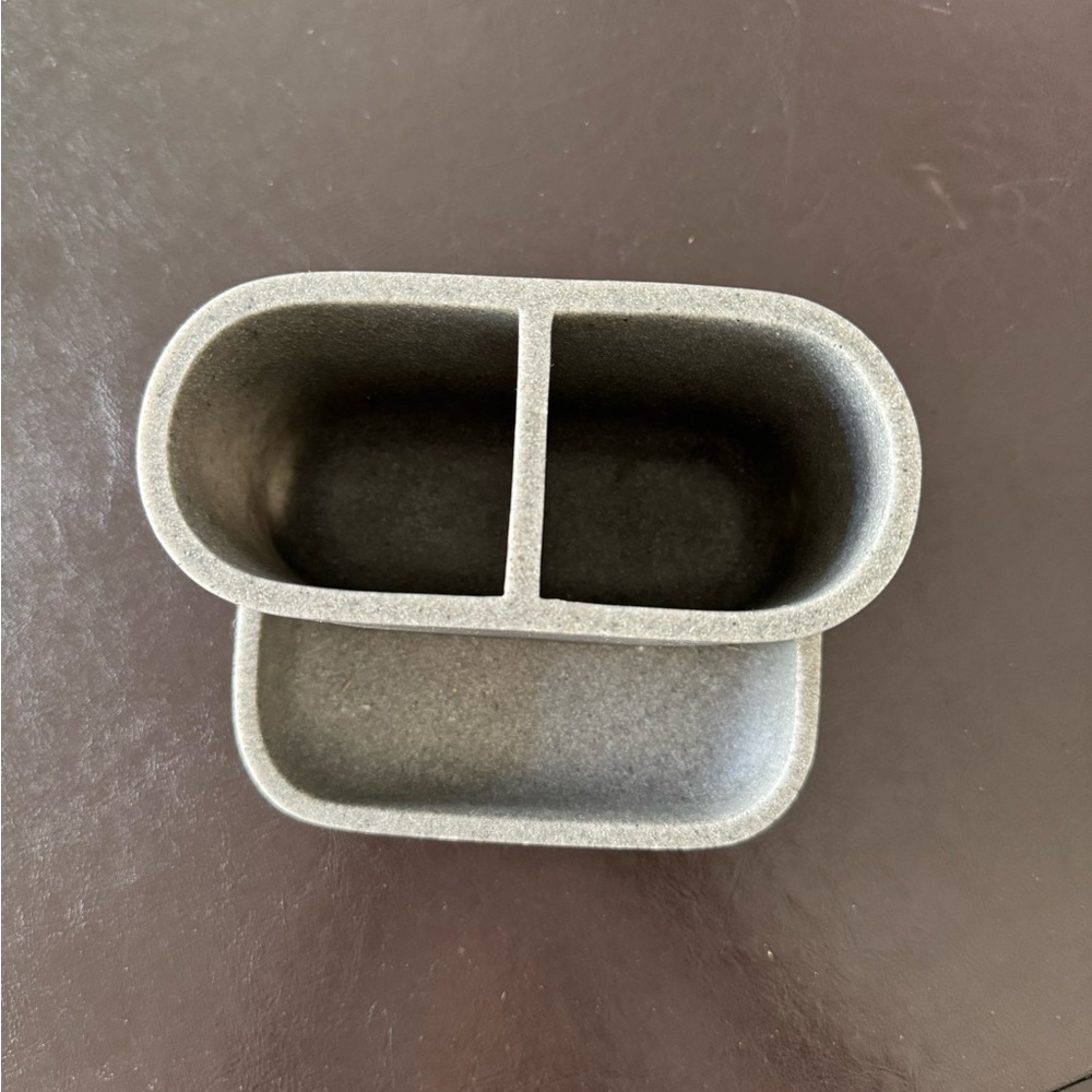 Gray Dual Compartment Organizer - Picture 6 of 6